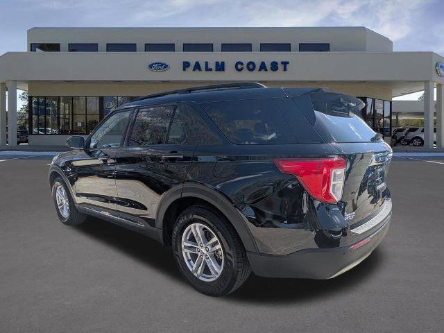 Certified 2023 Ford Explorer XLT w/ Equipment Group 202A image 3