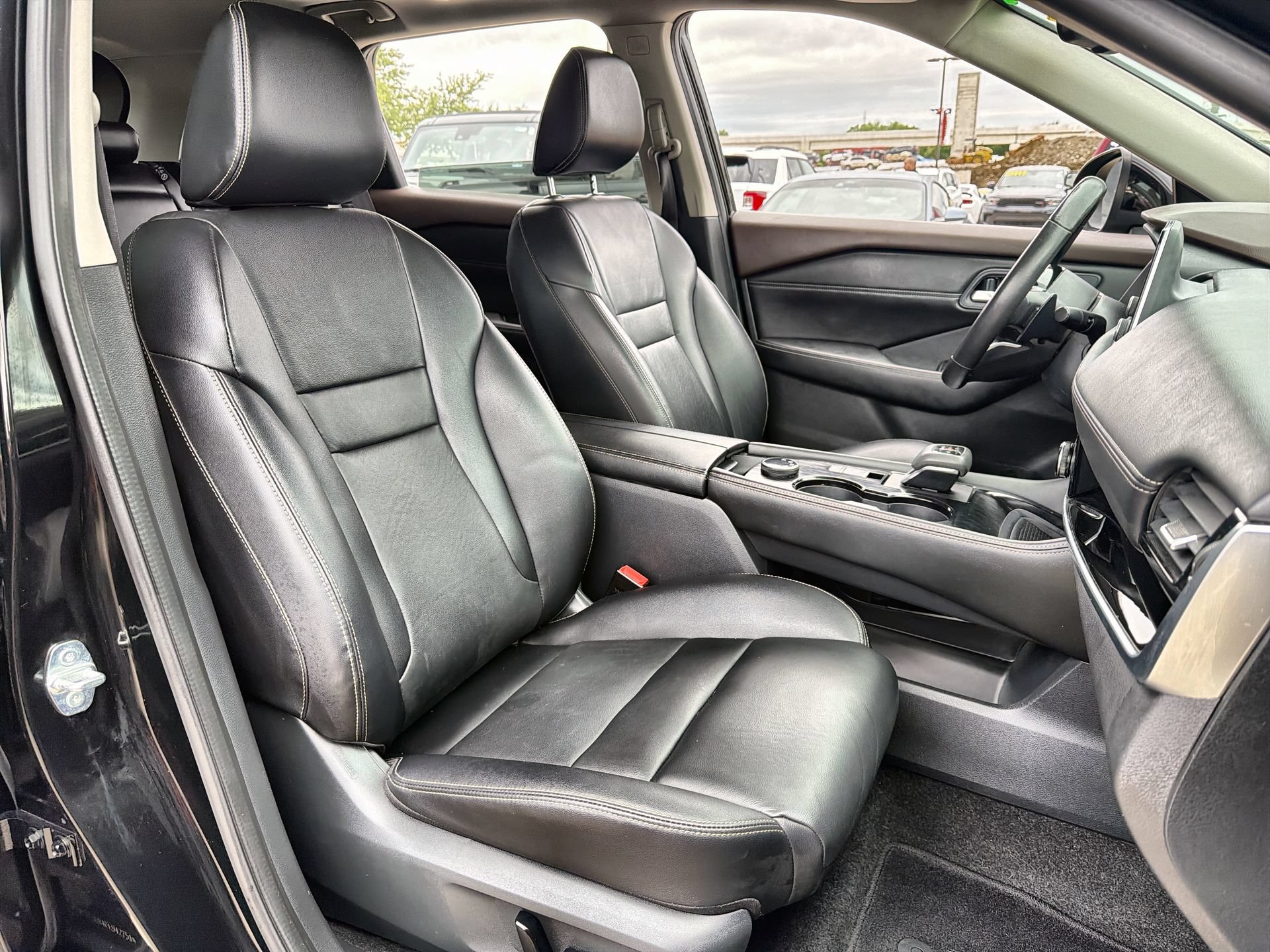 Used 2023 Nissan Rogue SL AWD/4WD image 24