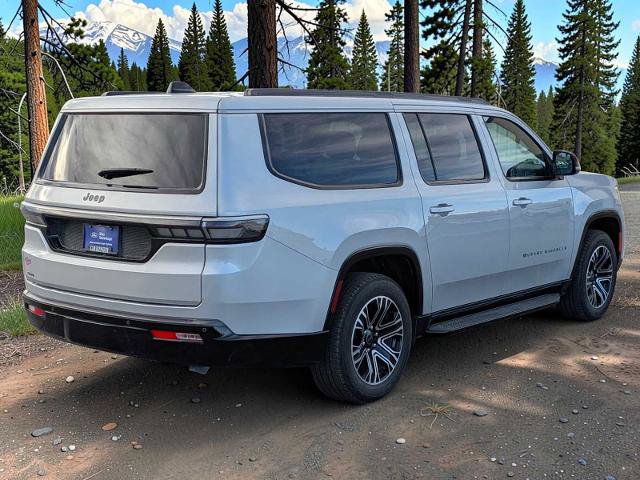 Used 2026 Jeep Grand Wagoneer L 4WD w/ HD Trailer Tow Package image 5