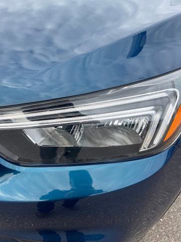Used 2019 Buick Encore Sport Touring AWD/4WD image 3