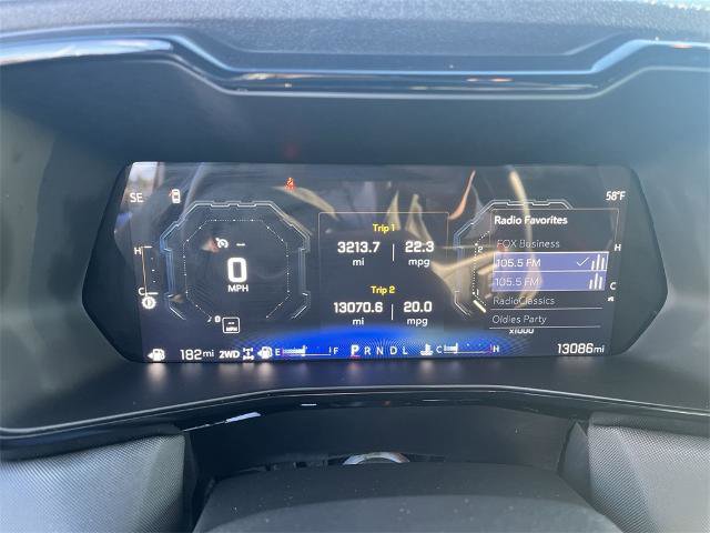 Used 2024 Chevrolet Colorado Z71 w/ Z71 Convenience Package 2 image 8