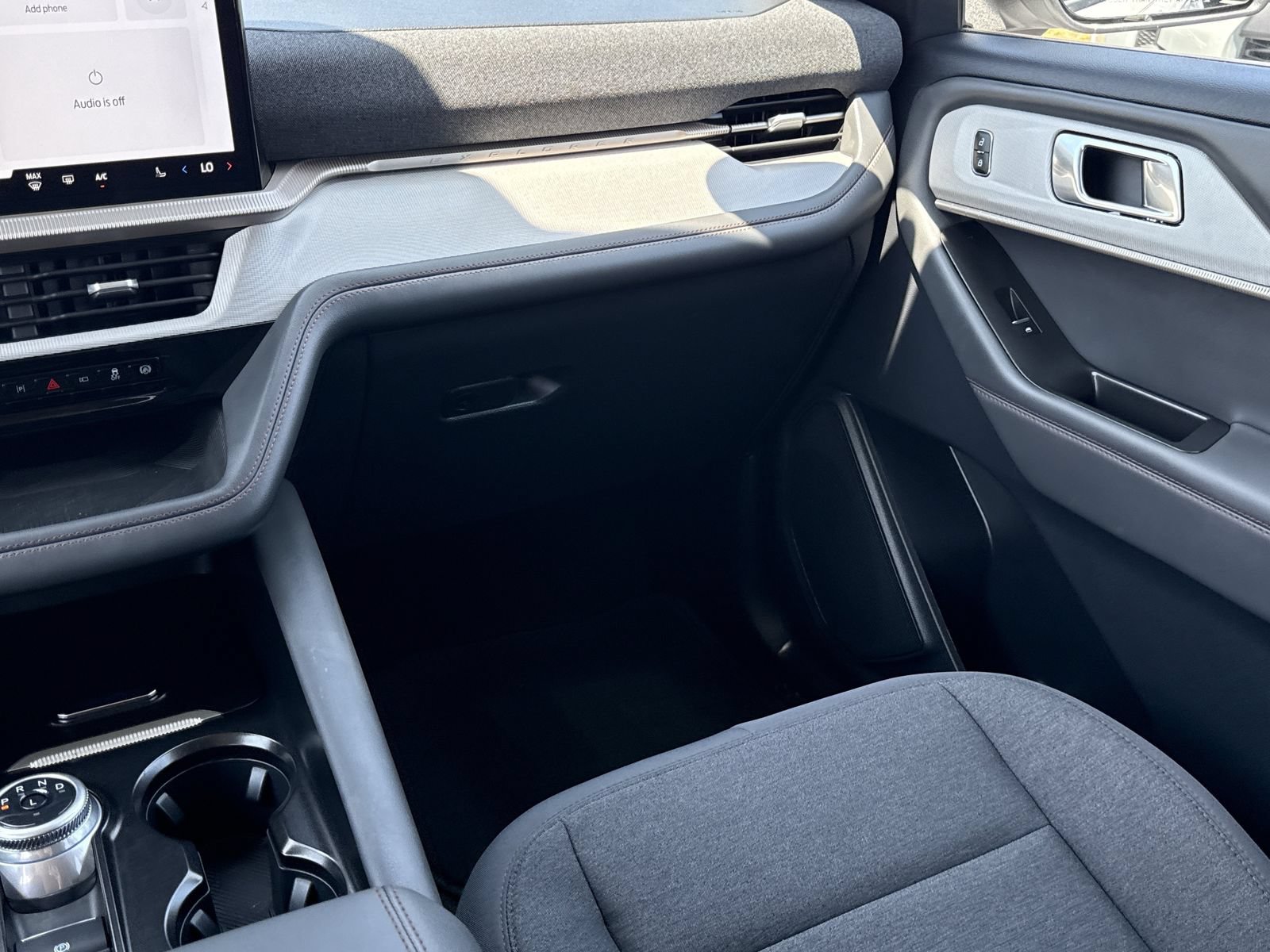 Certified 2025 Ford Explorer Active RWD image 18