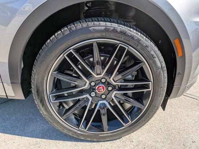 Used 2024 Jaguar E-PACE R-Dynamic SE image 11