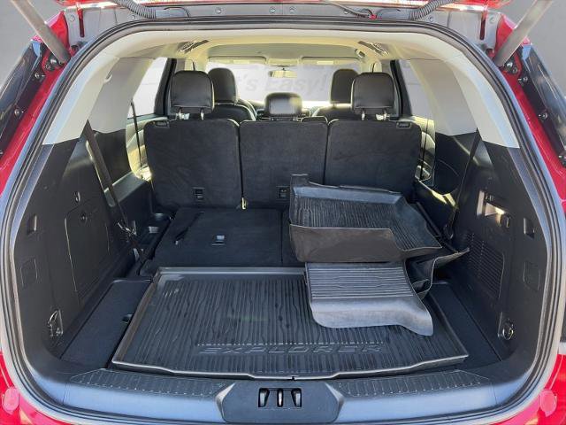 Certified 2022 Ford Explorer XLT w/ Equipment Group 202A image 21