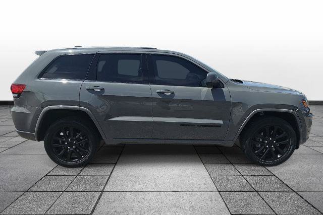 Used 2021 Jeep Grand Cherokee Laredo X AWD/4WD image 4