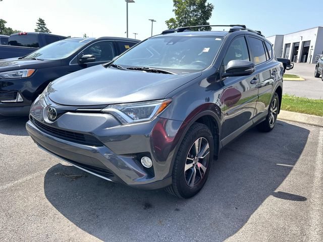 Used 2018 Toyota RAV4 XLE AWD/4WD image 1