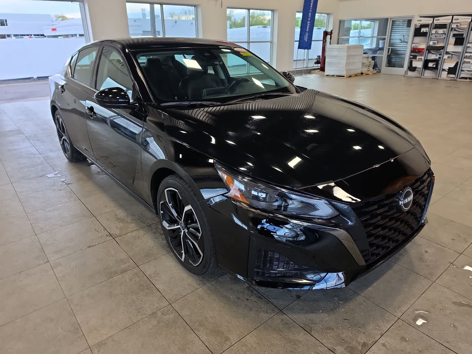 Used 2024 Nissan Altima 2.5 SR FWD image 5