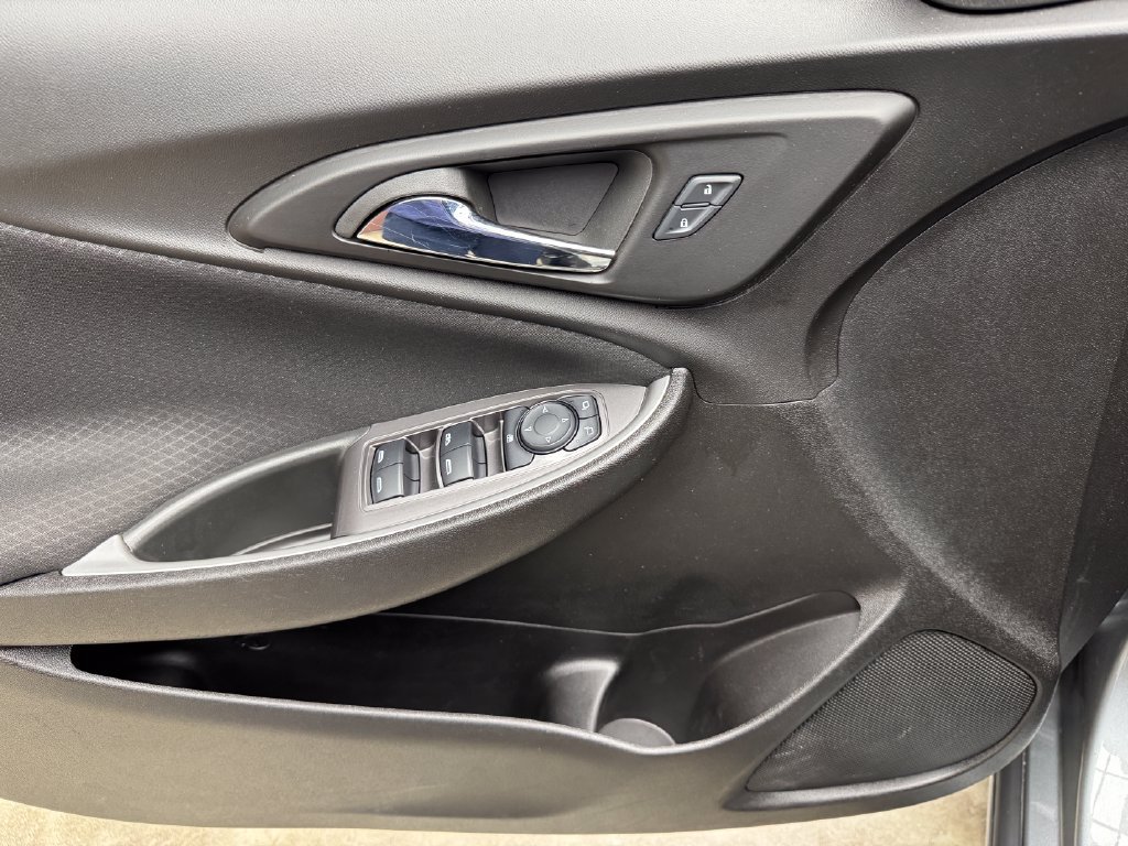 Used 2025 Chevrolet Malibu LT FWD image 10
