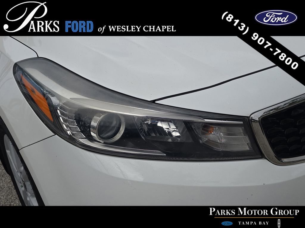 Used 2017 Kia Forte S FWD image 6