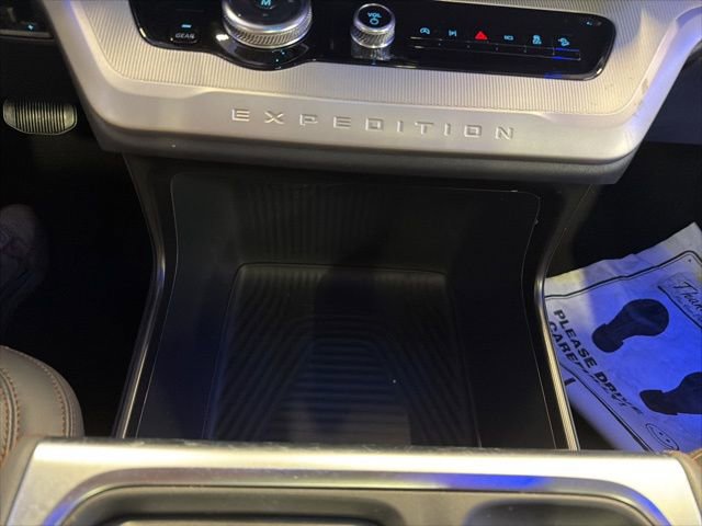 Certified 2025 Ford Expedition Active image 41
