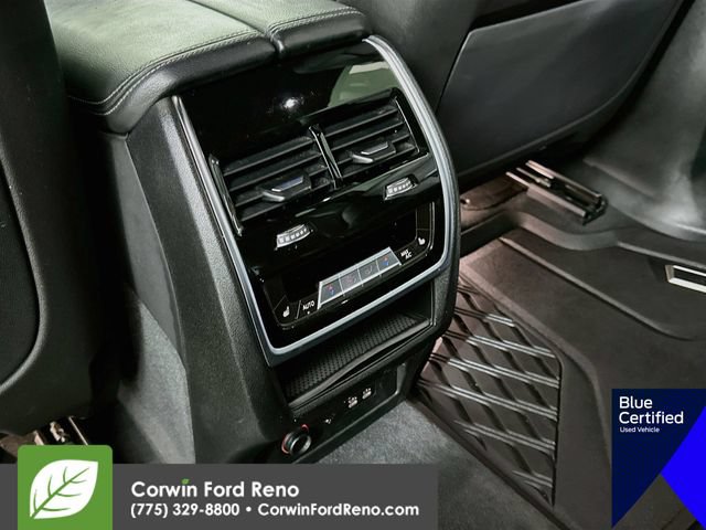 Used 2020 BMW X7 M50i w/ Dynamic Handling Package AWD/4WD image 30
