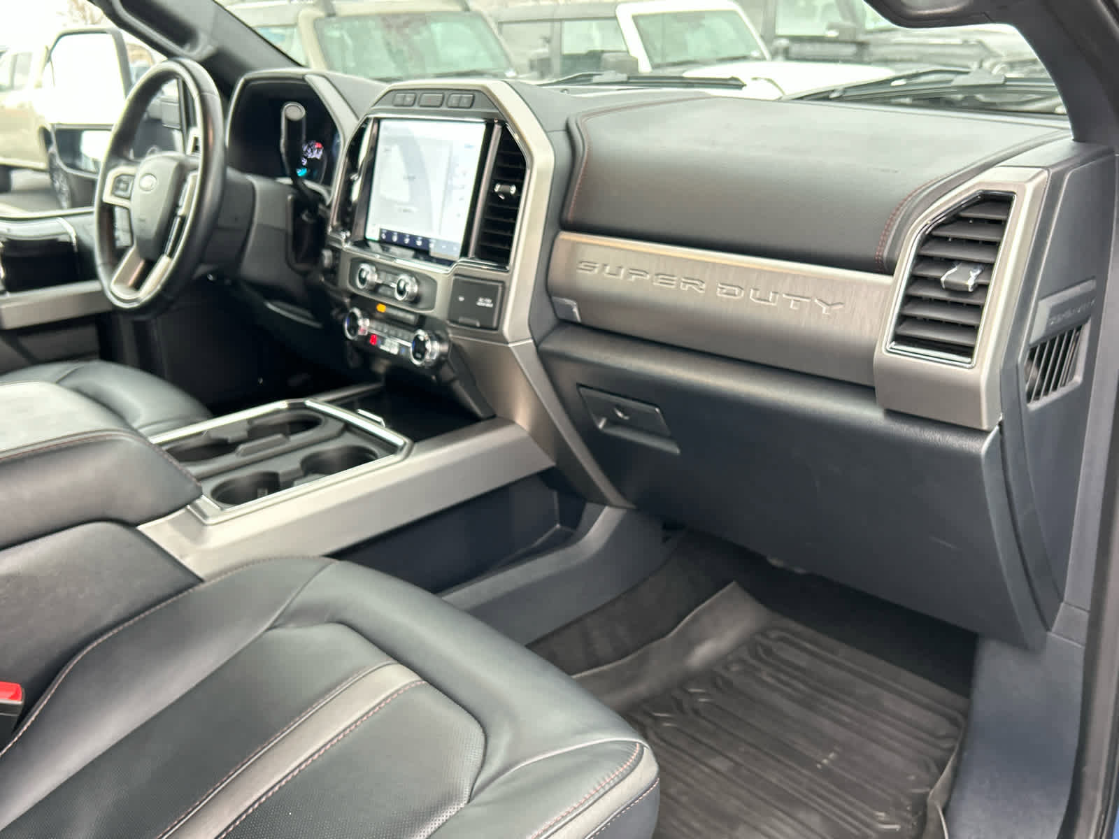 Certified 2022 Ford F350 Platinum image 16