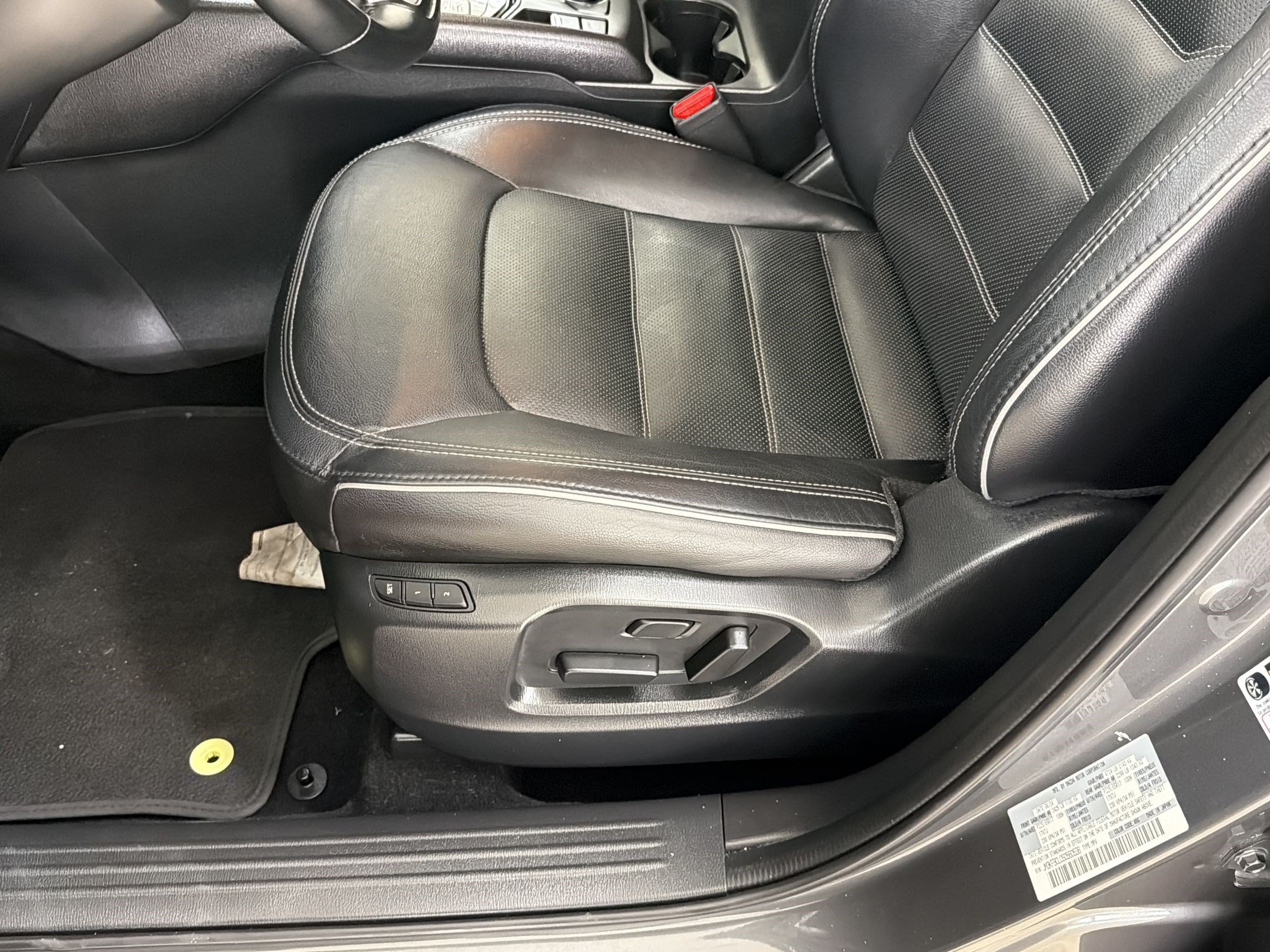 Used 2025 MAZDA CX-5 AWD 2.5 S w/ Preferred Package image 15