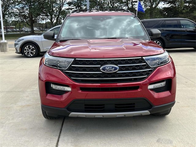 Certified 2023 Ford Explorer XLT w/ Equipment Group 202A image 8