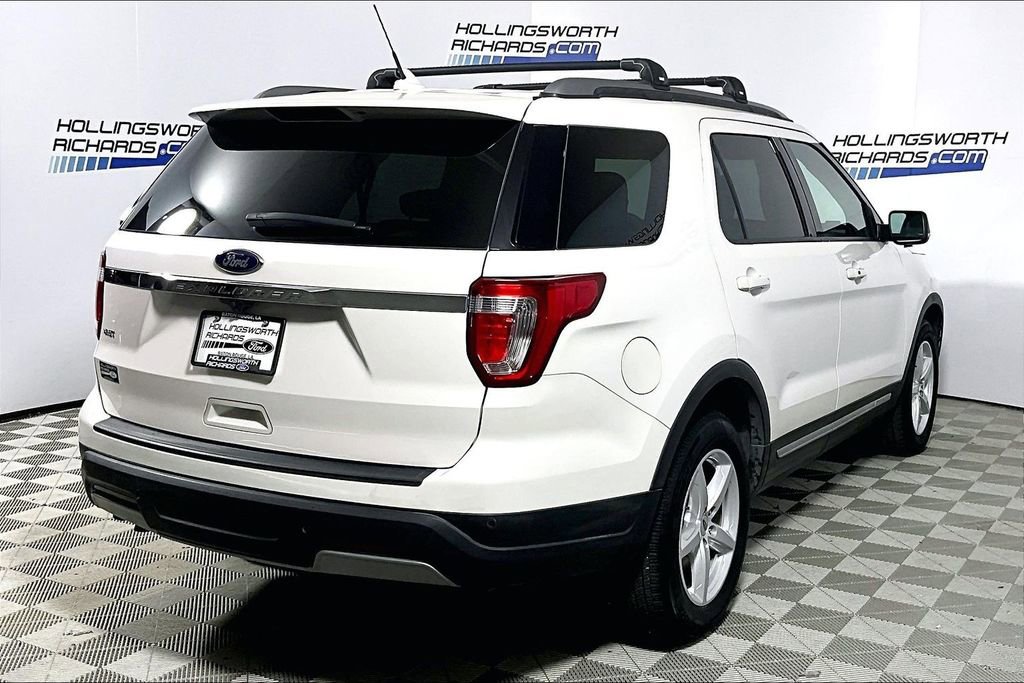 Certified 2019 Ford Explorer XLT w/ Equipment Group 202A FWD image 8