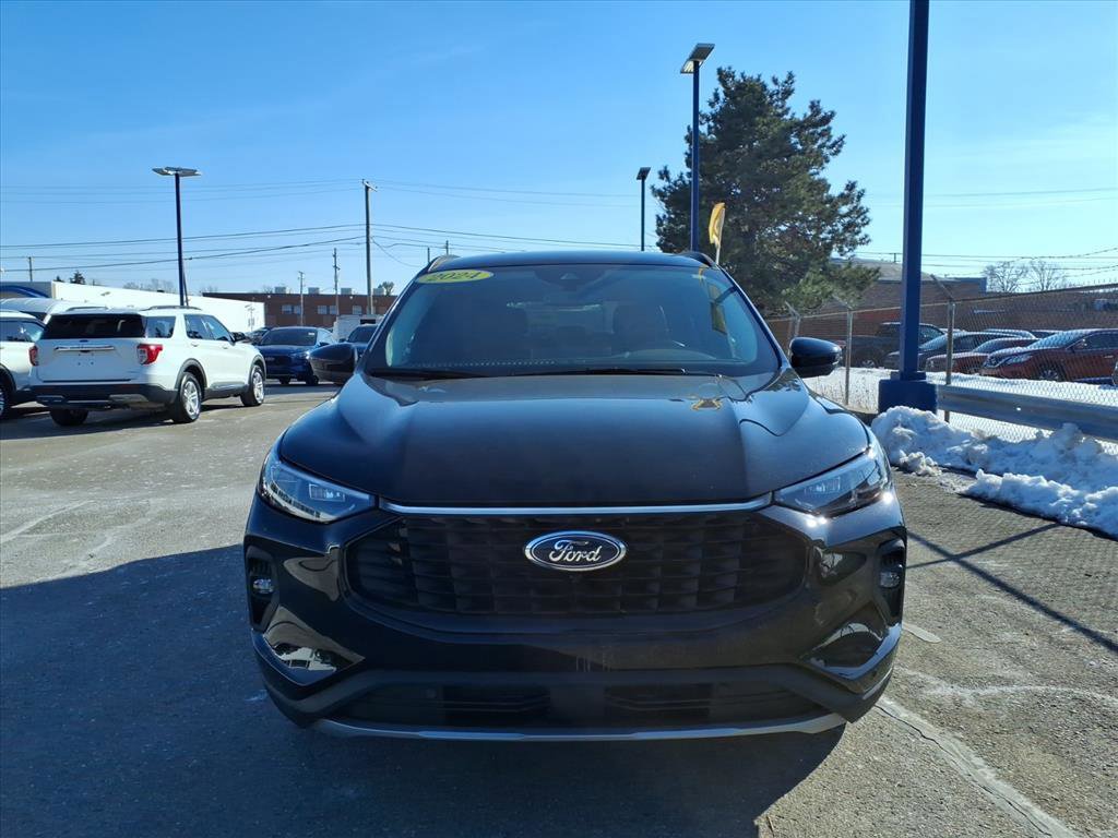 Certified 2024 Ford Escape Platinum image 6