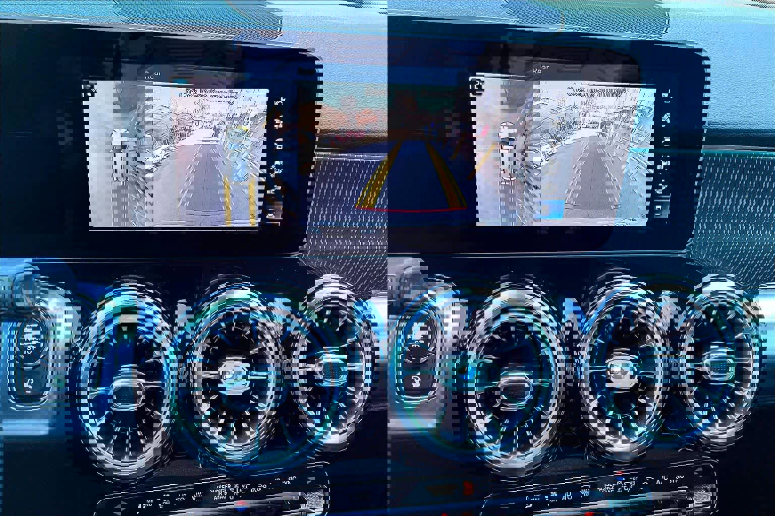 Used 2020 Mercedes-Benz GLB 250 image 30