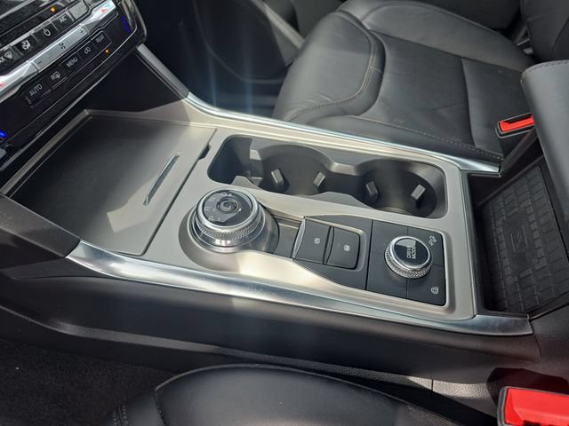 Certified 2023 Ford Explorer Platinum w/ Technology Package AWD/4WD image 27