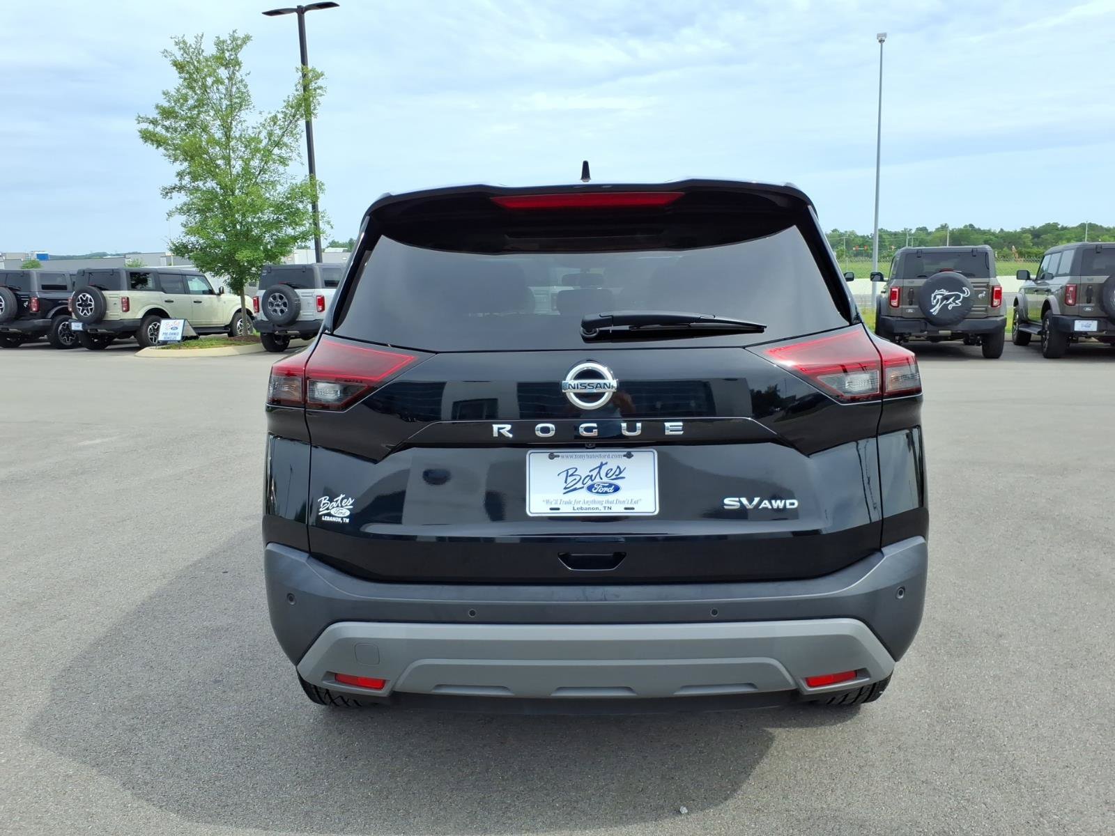 Used 2021 Nissan Rogue SV w/ Premium Package AWD/4WD image 4