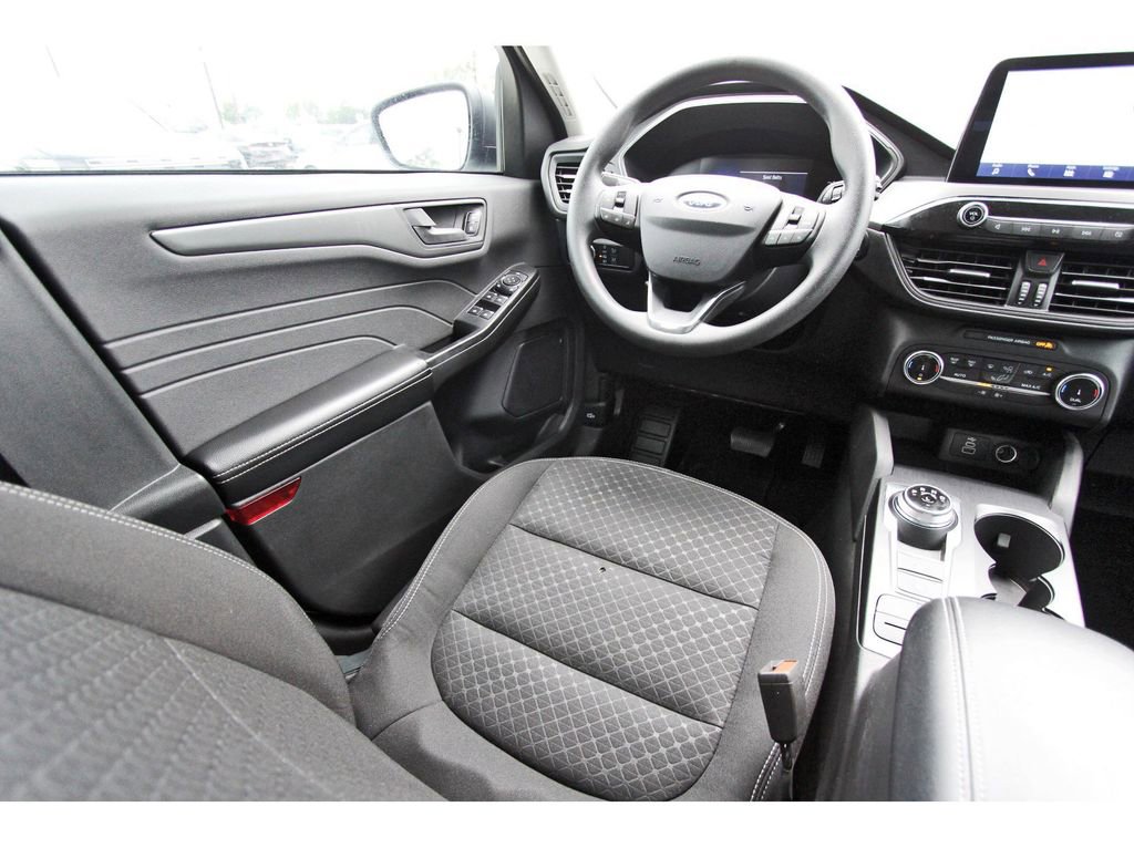 Certified 2025 Ford Escape Active FWD image 11