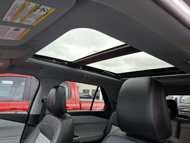 Certified 2023 Ford Explorer XLT w/ Equipment Group 202A image 15
