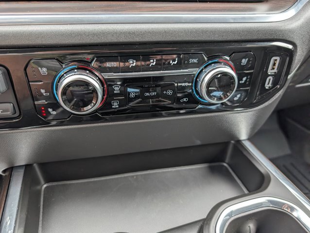 Used 2024 GMC Sierra 1500 SLT w/ SLT Premium Plus Package AWD/4WD image 18
