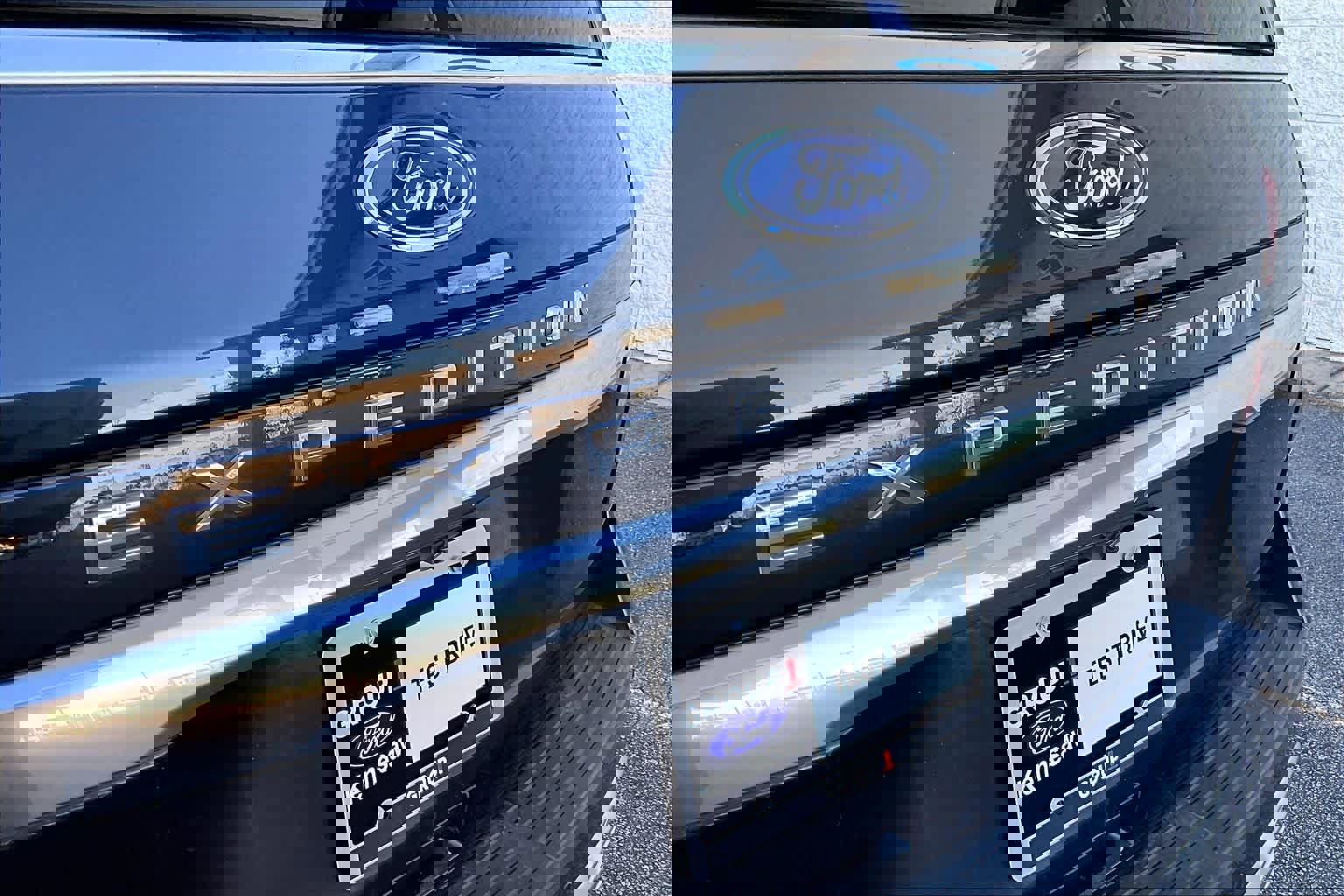 Certified 2023 Ford Expedition Platinum image 30