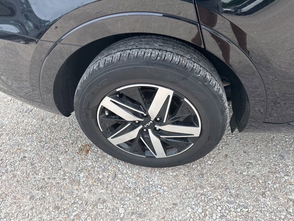 Used 2022 Kia Sorento S FWD image 22