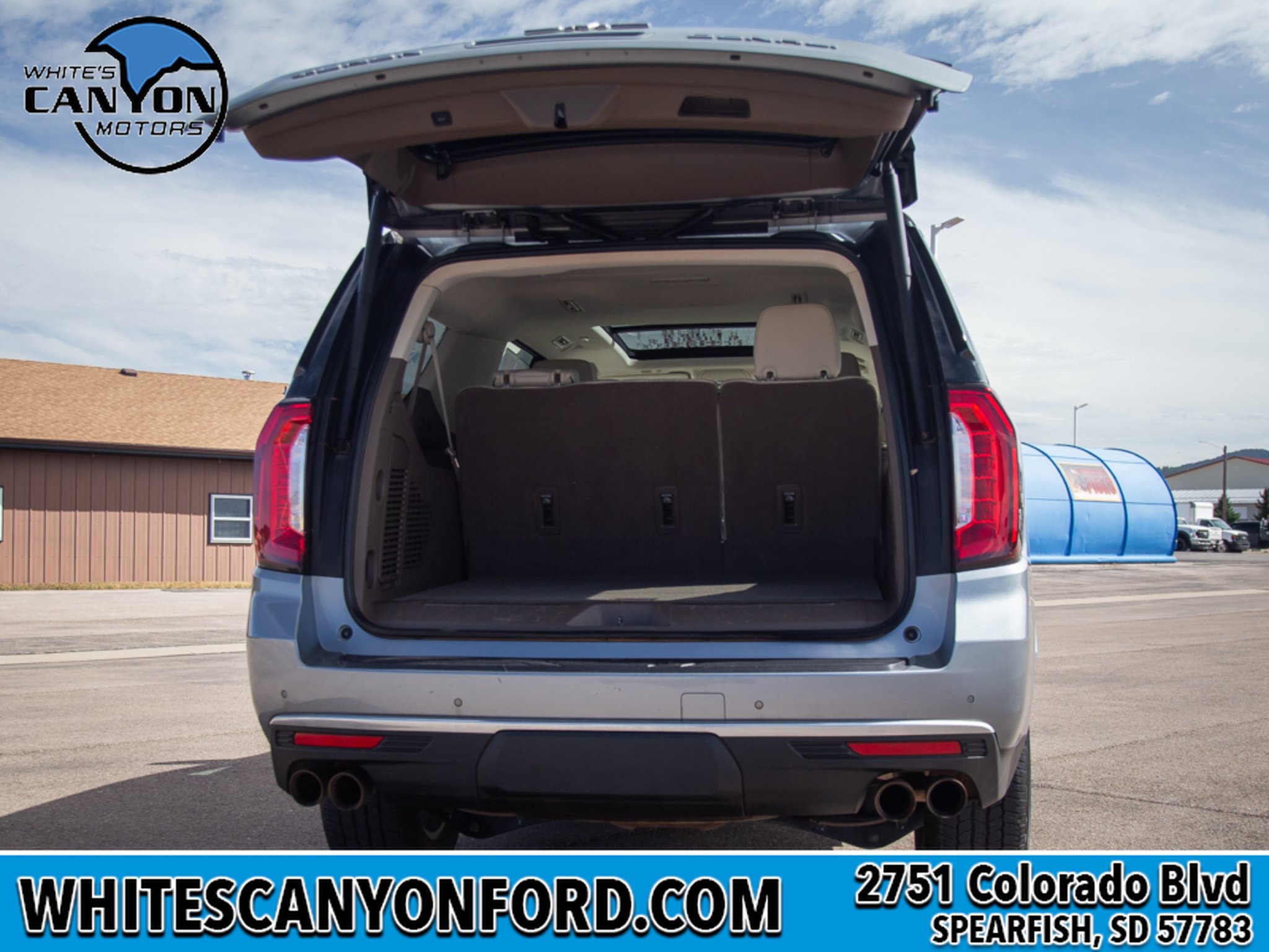 Used 2023 GMC Yukon XL Denali AWD/4WD image 15