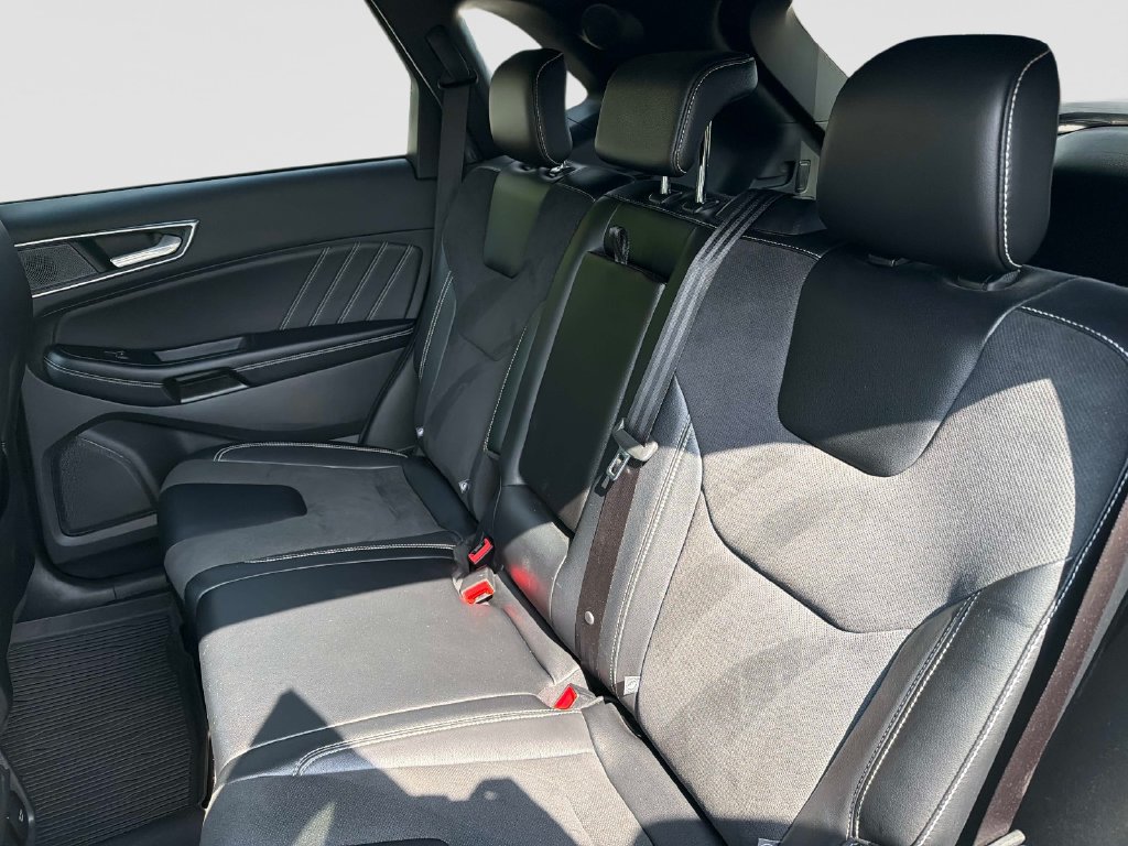 Certified 2022 Ford Edge ST w/ Equipment Group 401A AWD/4WD image 14