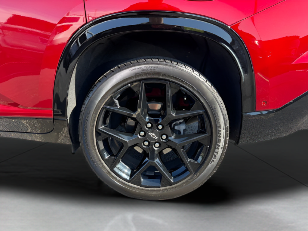 Used 2024 Chevrolet Traverse RS w/ LPO, Floor Liner Package AWD/4WD image 30