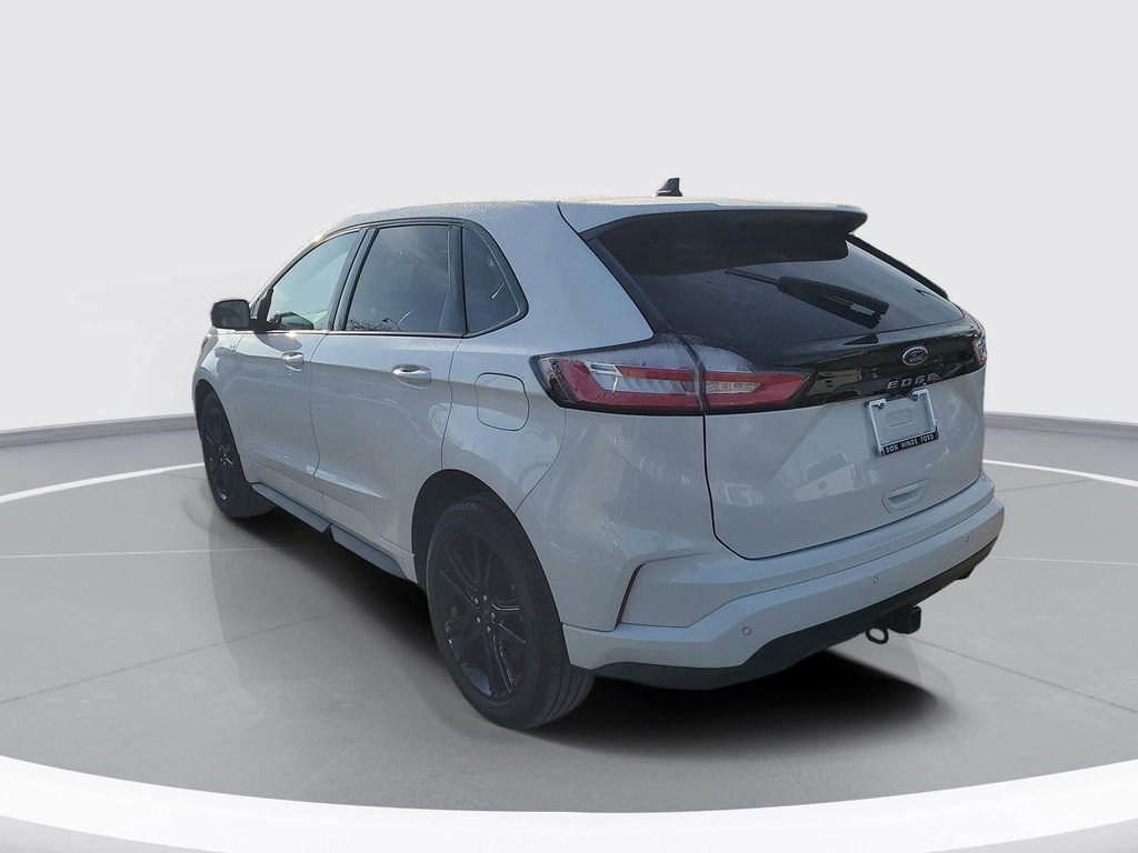 Certified 2022 Ford Edge ST-Line w/ Class II Trailer Tow Package image 3