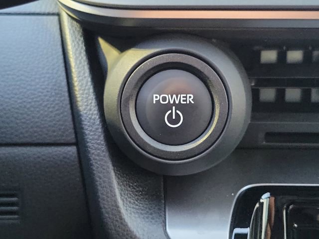 Used 2024 Toyota Prius LE image 17