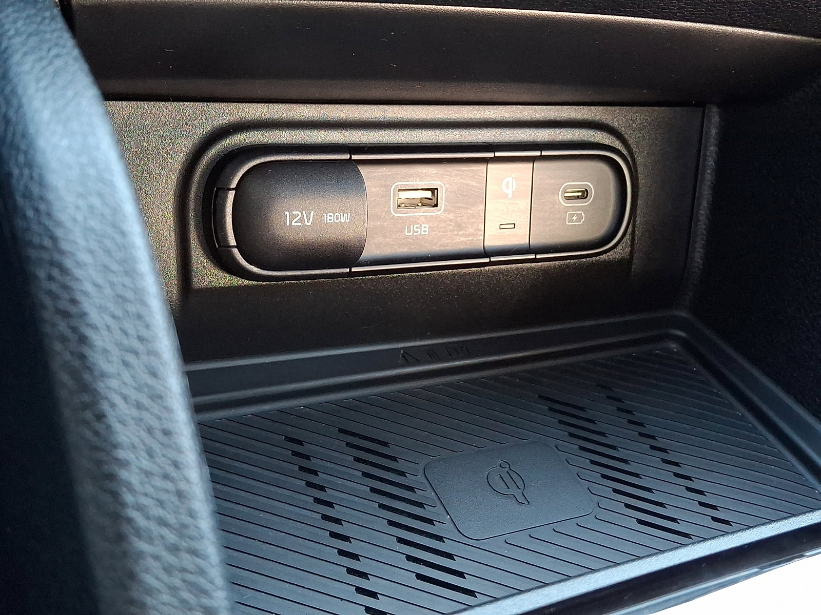 Used 2024 Kia Sportage X-Line w/ X-Line Premium Package image 34