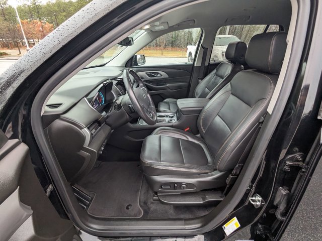 Used 2021 Chevrolet Traverse RS image 17