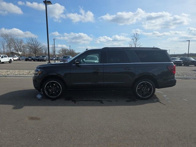 Certified 2022 Ford Expedition Max Limited AWD/4WD image 4
