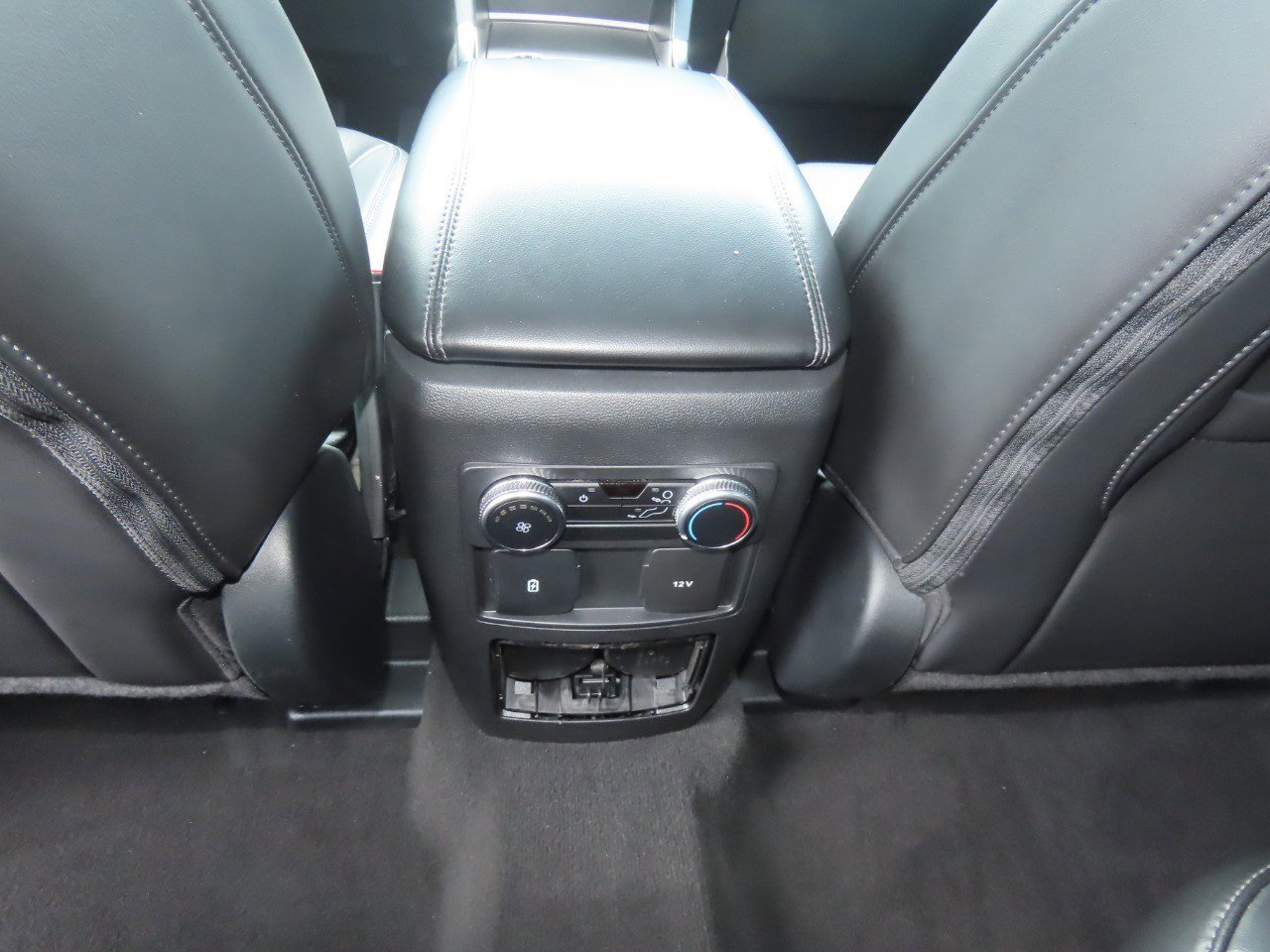 Certified 2023 Ford Explorer XLT w/ Equipment Group 202A RWD image 21