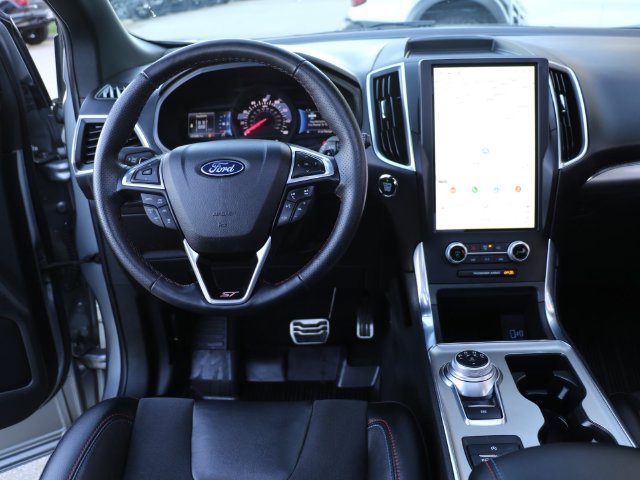 Certified 2024 Ford Edge ST w/ Equipment Group 401A AWD/4WD image 19