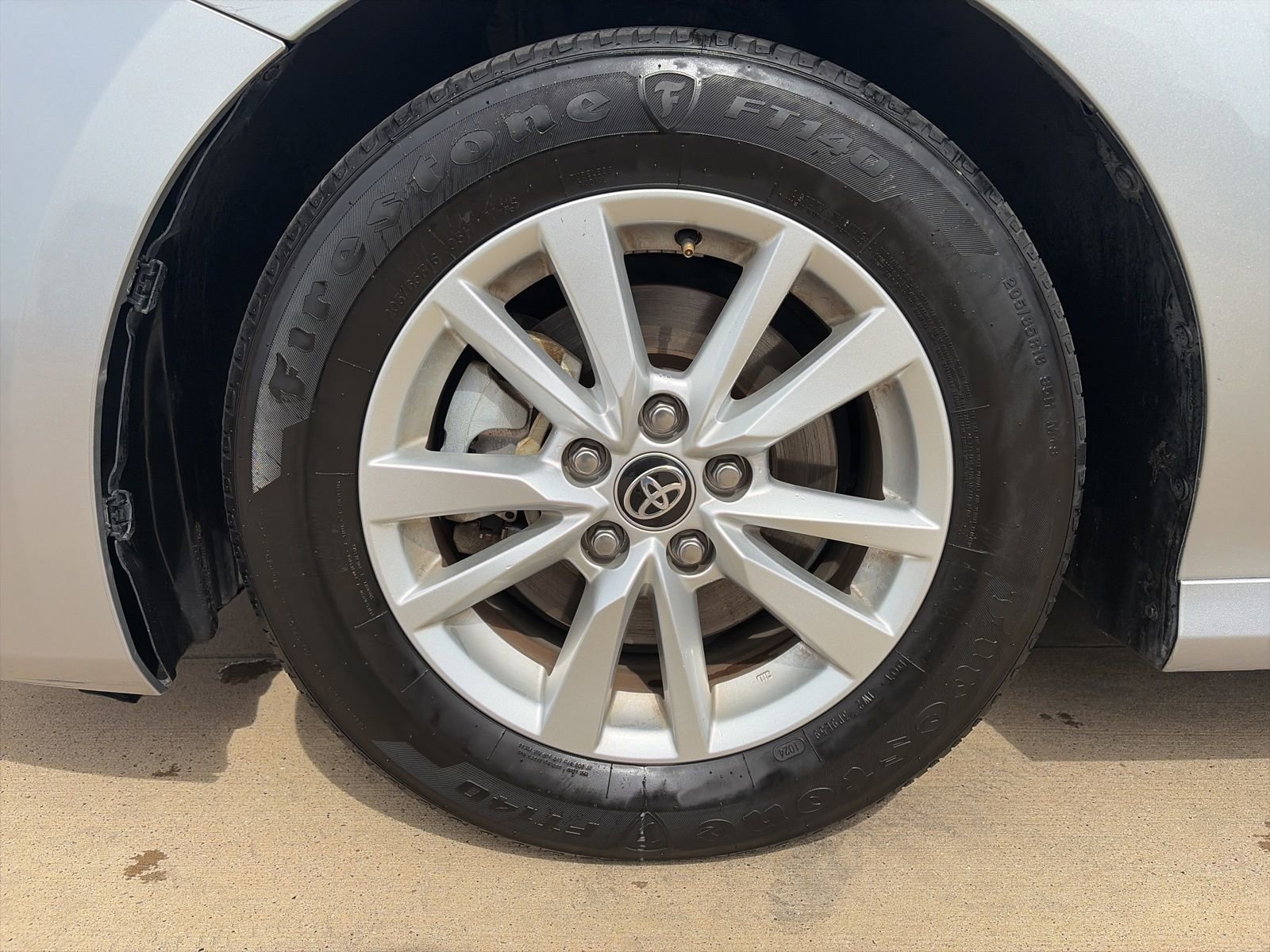 Used 2025 Toyota Camry LE FWD image 9