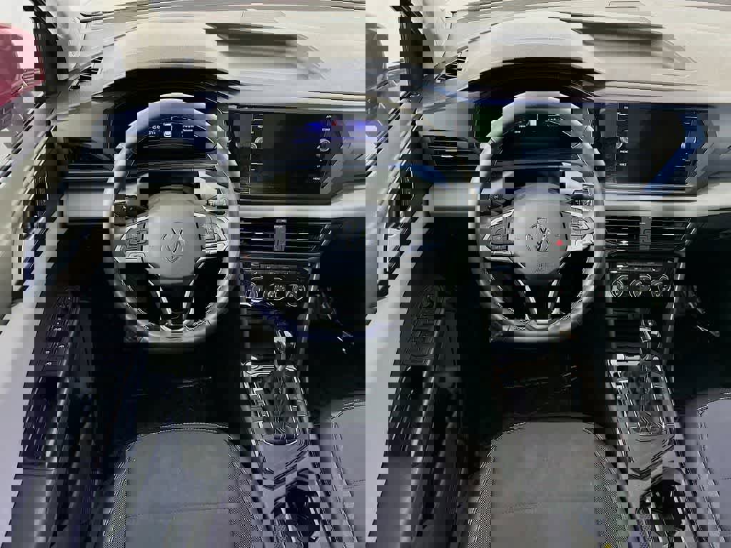 Used 2023 Volkswagen Taos SE w/ Panoramic Sunroof Package image 10