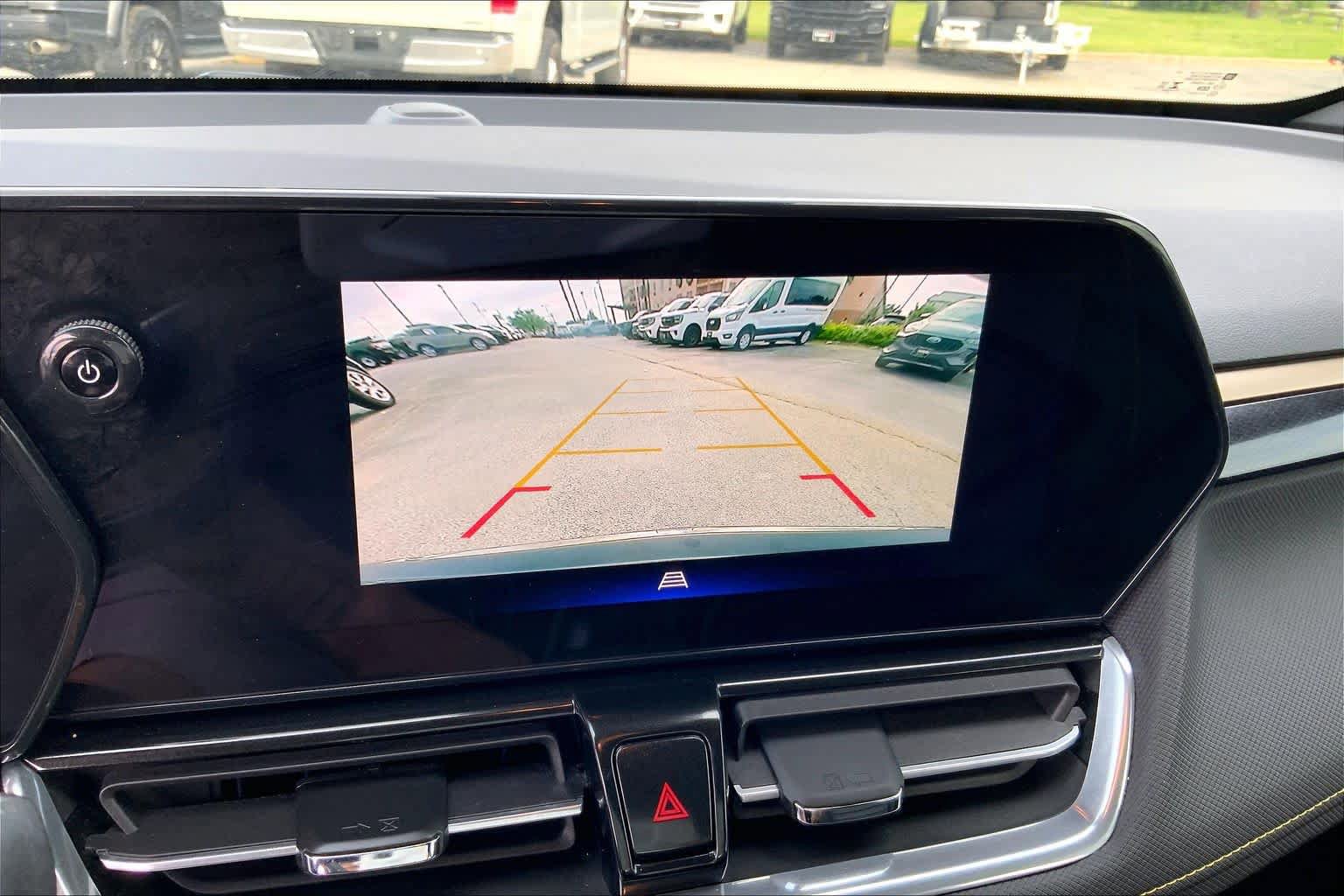 Used 2024 Chevrolet TrailBlazer ACTIV w/ Driver Confidence Package FWD image 23