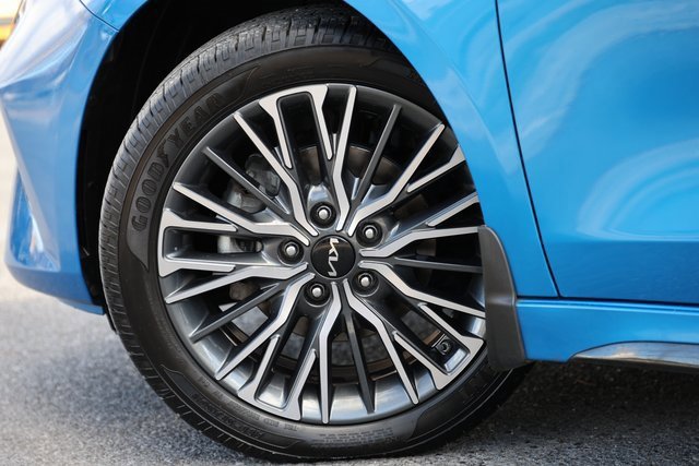 Used 2023 Kia Forte GT-Line image 13