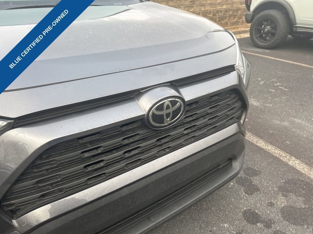 Used 2019 Toyota RAV4 XLE Premium image 4