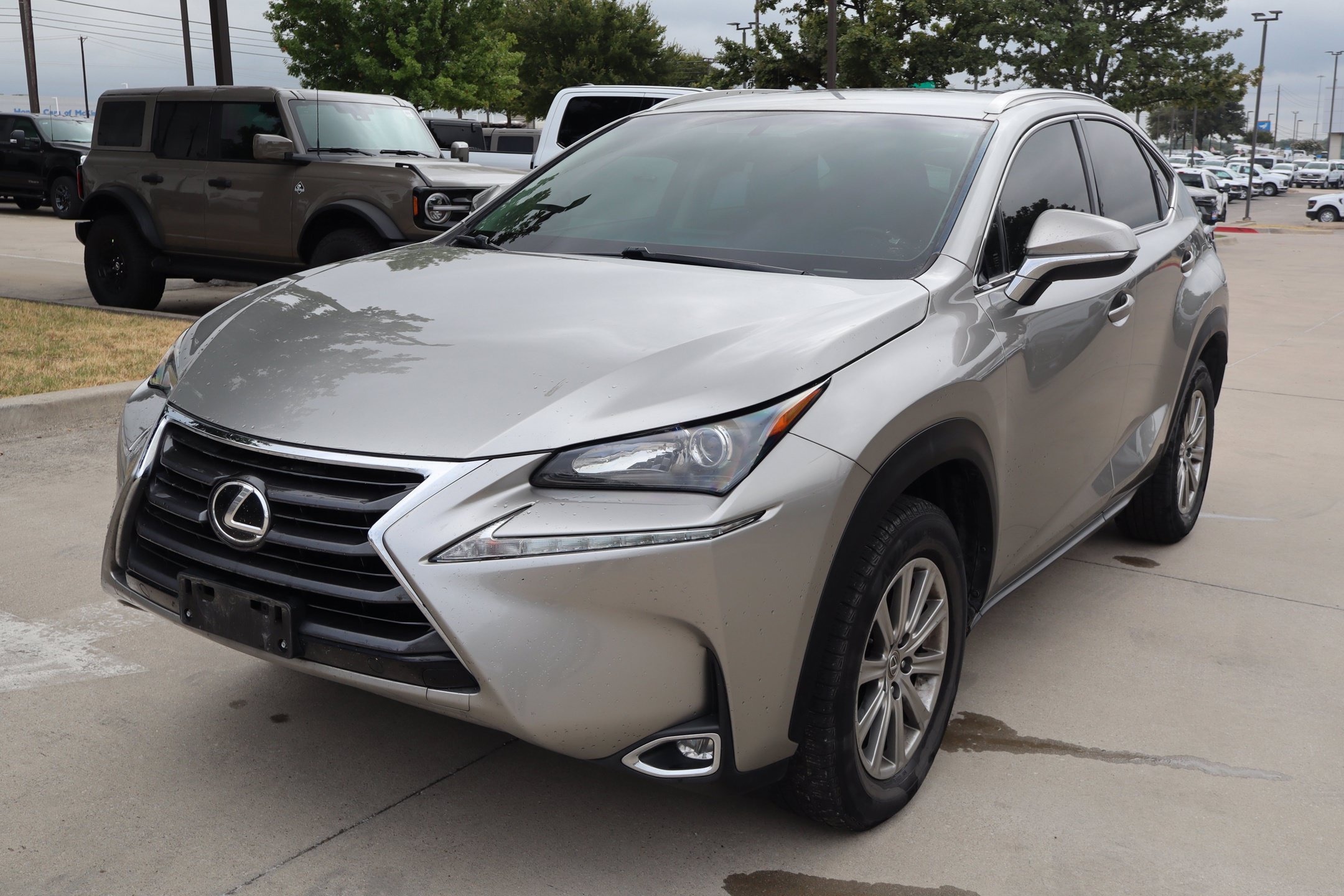 Used 2017 Lexus NX 200t FWD image 9