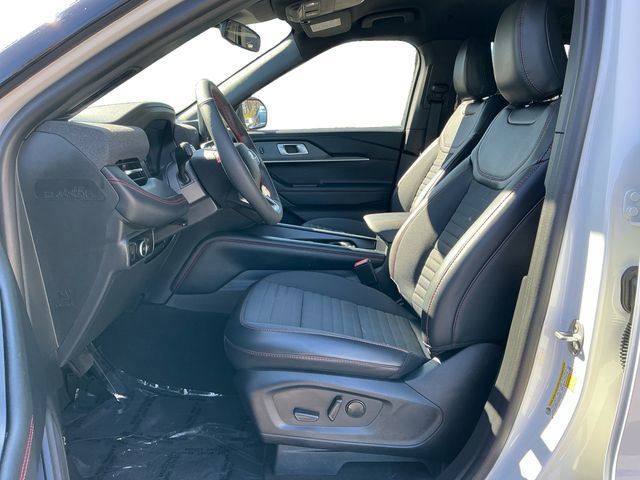 Certified 2025 Ford Explorer ST-Line image 10