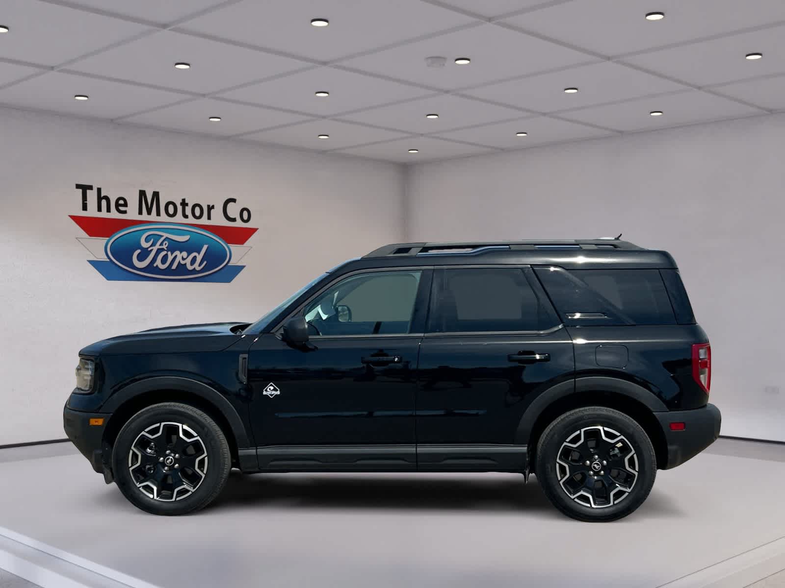 Certified 2025 Ford Bronco Sport Outer Banks w/ Outer Banks Tech Package+ AWD/4WD image 8