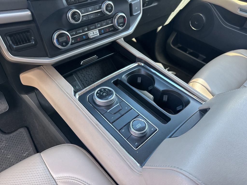 Certified 2024 Ford Expedition Max XLT image 15