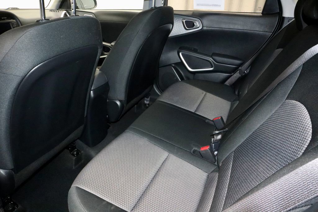 Used 2025 Kia Soul LX image 20