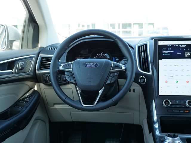 Certified 2024 Ford Edge Titanium AWD/4WD image 18