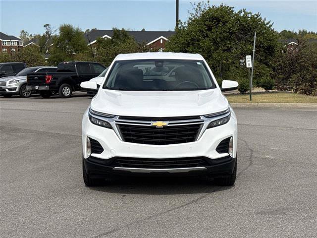 Used 2024 Chevrolet Equinox LT AWD/4WD image 2